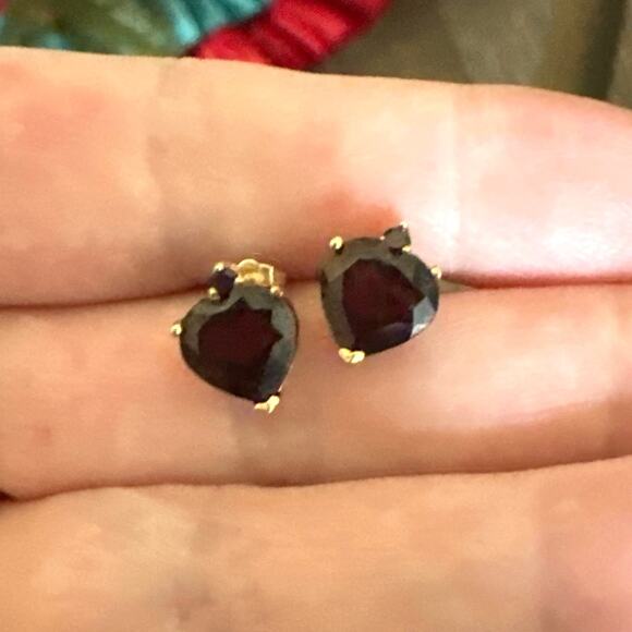 10k Solid Gold 2.30 Carat Garnet Heart Shaped Earrings - Picture 5 of 9
